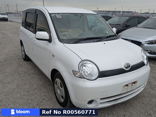 2003 Toyota Sienta