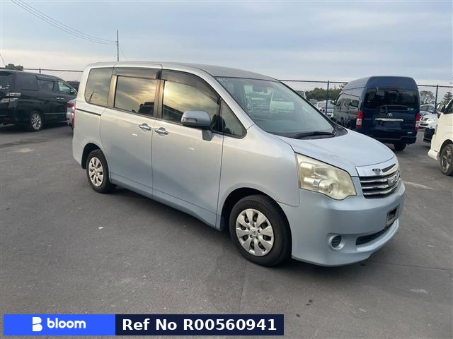 2011 Toyota Noah