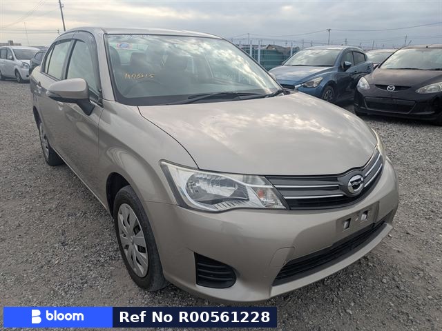 2013 Toyota Axio