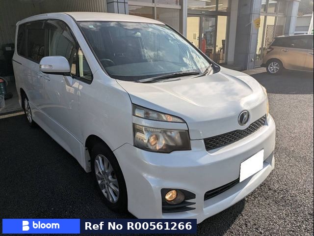 2010 Toyota Voxy