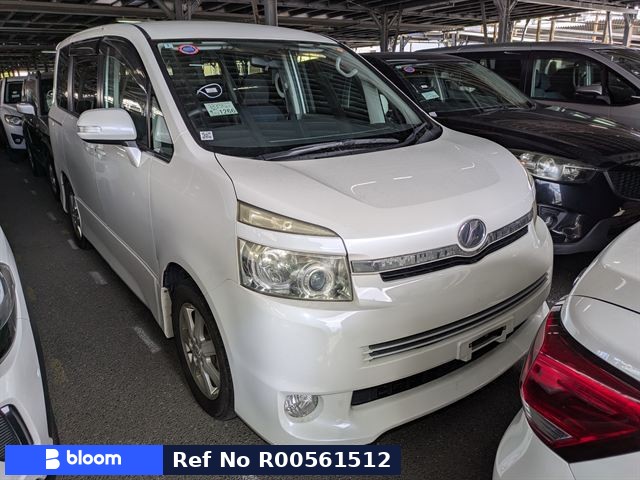 2008 Toyota Voxy