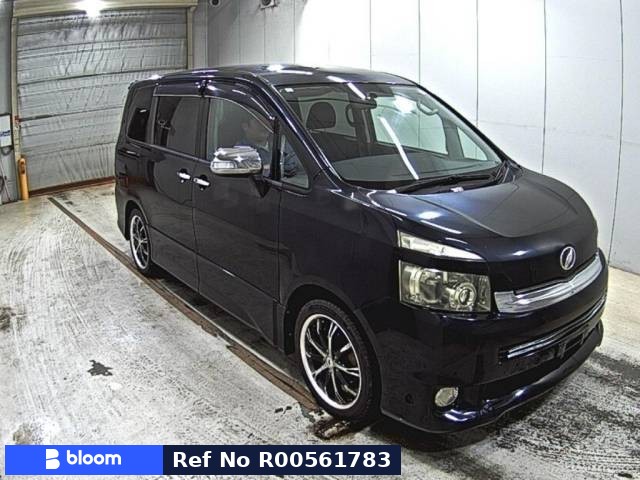 2007 Toyota Voxy
