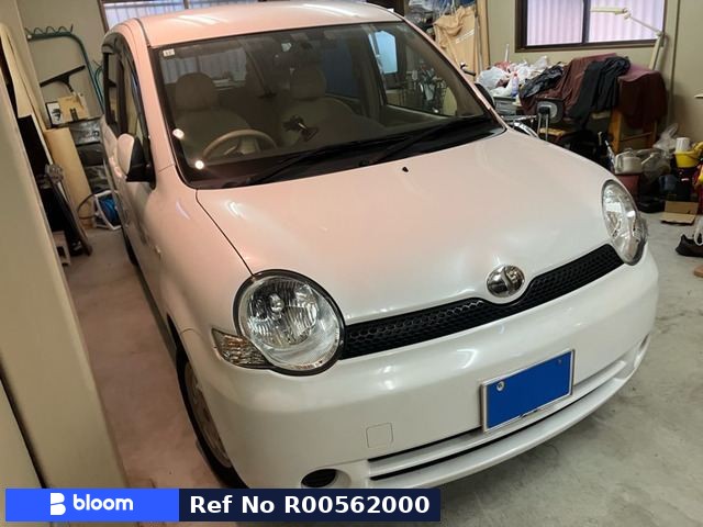 2003 Toyota Sienta