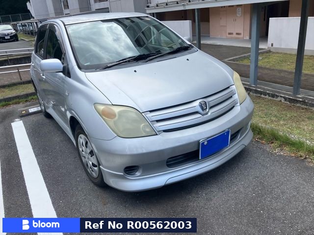 2002 Toyota IST