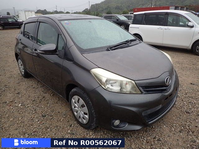 2011 Toyota Vitz