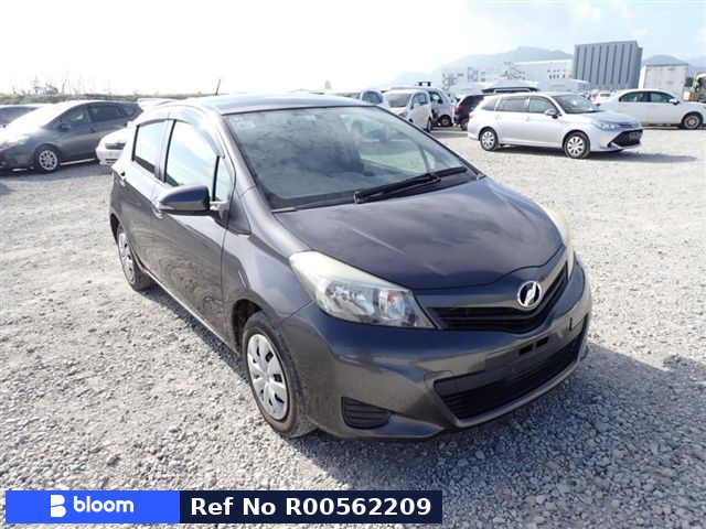 2011 Toyota Vitz