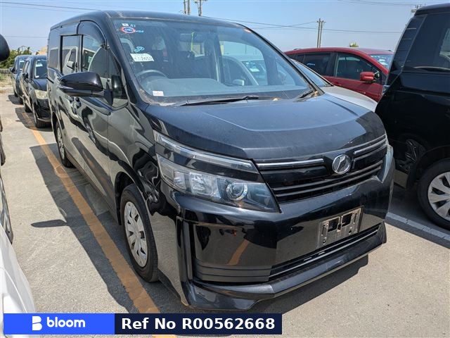 2014 Toyota Voxy