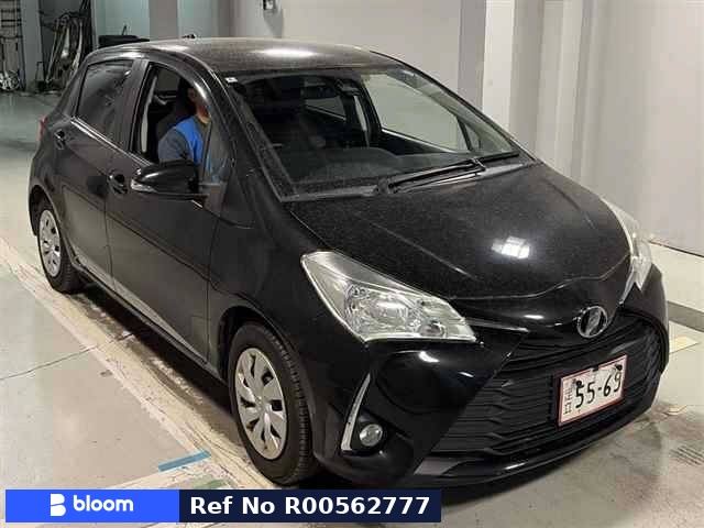 2017 Toyota Vitz