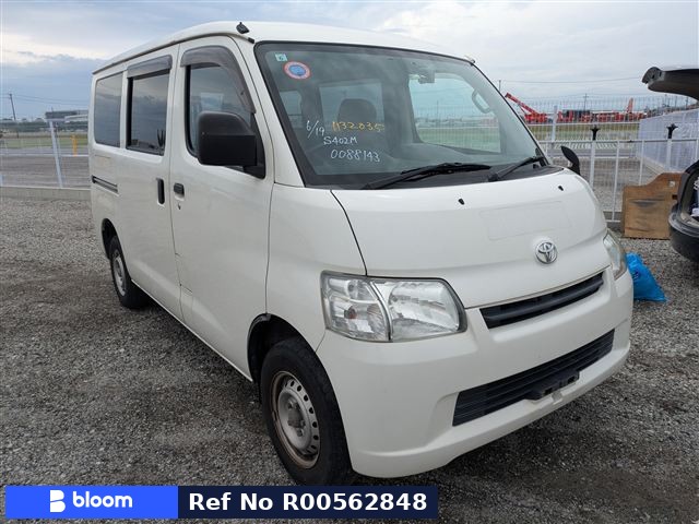 2020 Toyota Liteace V