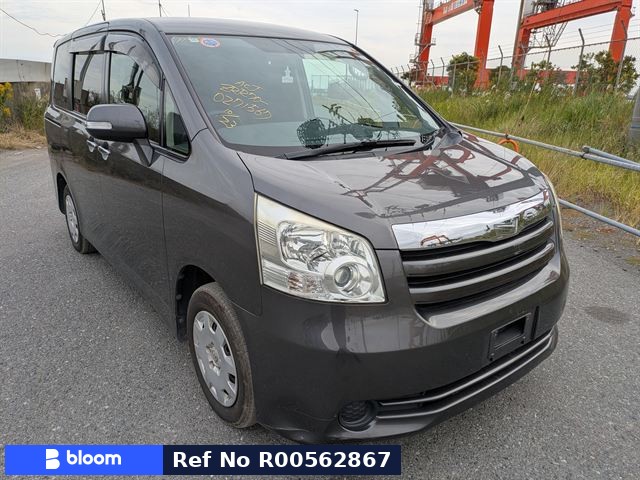 2009 Toyota Noah