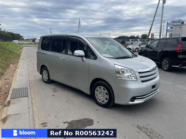 2008 Toyota Noah