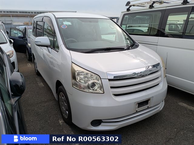 2009 Toyota Noah