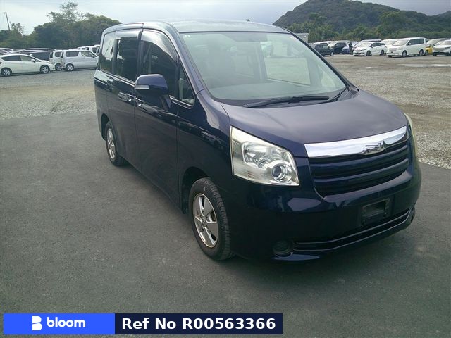 2007 Toyota Noah