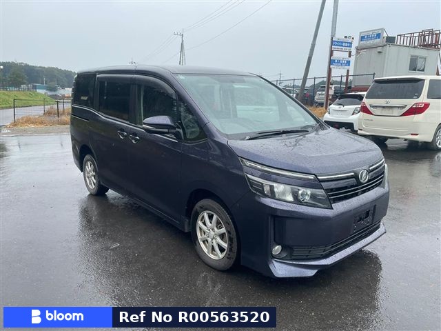 2015 Toyota Voxy
