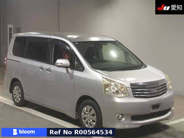 2011 Toyota Noah