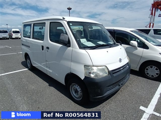 2016 Toyota Liteace V