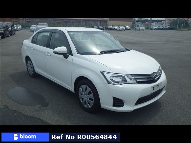 2013 Toyota Axio