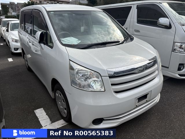 2009 Toyota Noah