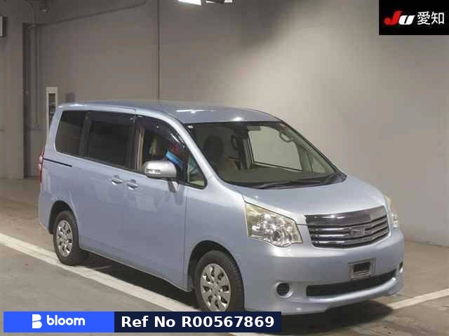 2010 Toyota Noah