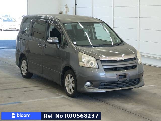 2007 Toyota Noah