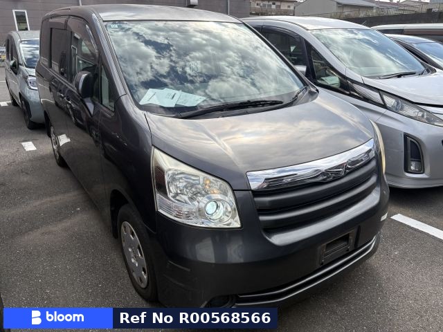 2007 Toyota Noah
