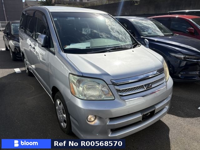 2006 Toyota Noah