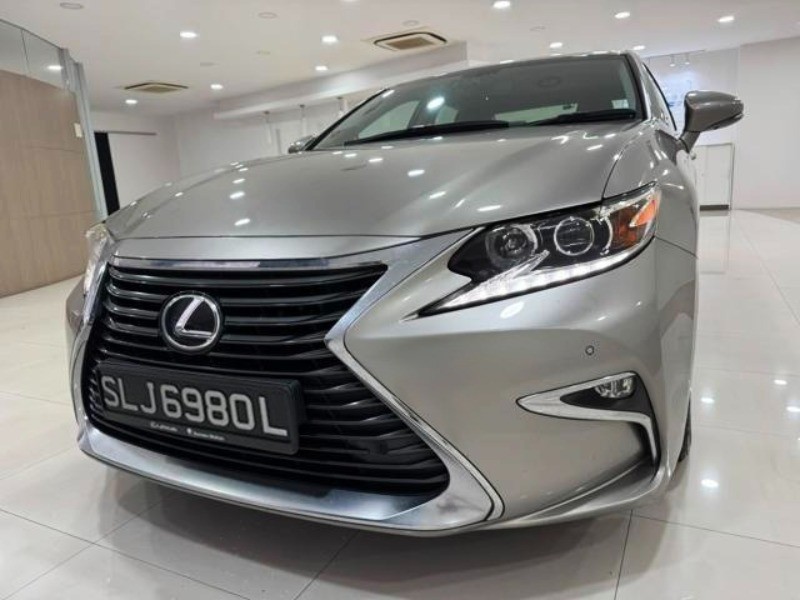 2016 Lexus ES