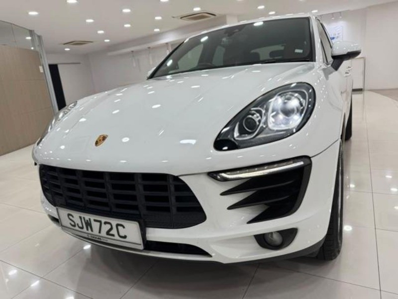 2016 Porsche Macan
